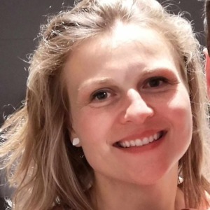 Gaëlle Pirson consultant en émotions formée par Audrey Mée à la Méthode Raconte-moi mon histoire